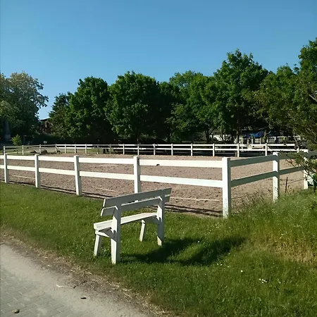 Гостевой дом Am Seeberg Alt Zeschdorf