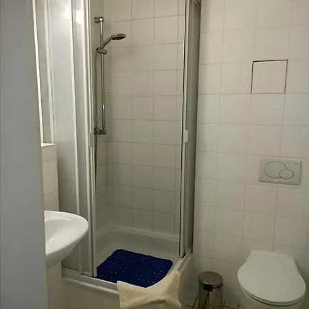 Am Seeberg 招待所 3*